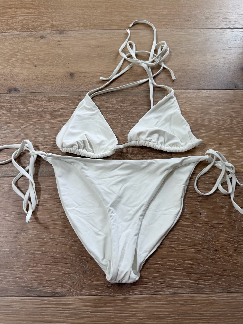 DISSH Cream Triangle Tie Bikini Set